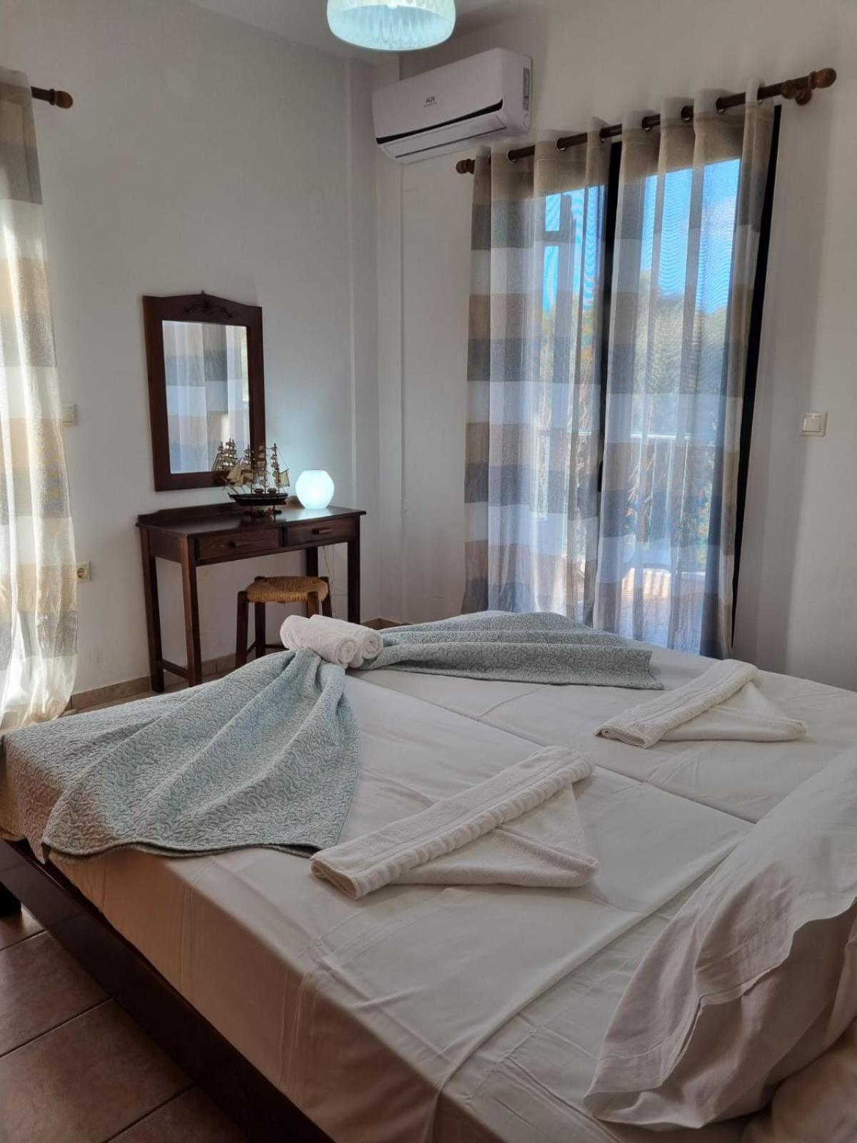 Irida Apartments -Ex Blazis House Almirída Kültér fotó